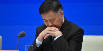 دولار ضعيف وذهب رخيص.. ماذا فعل «بنك الشعب» الصيني؟